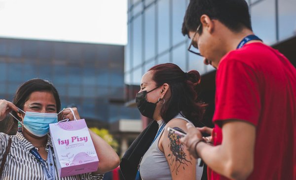 How Are UK Technological Advances Shaping the Future of Communication?